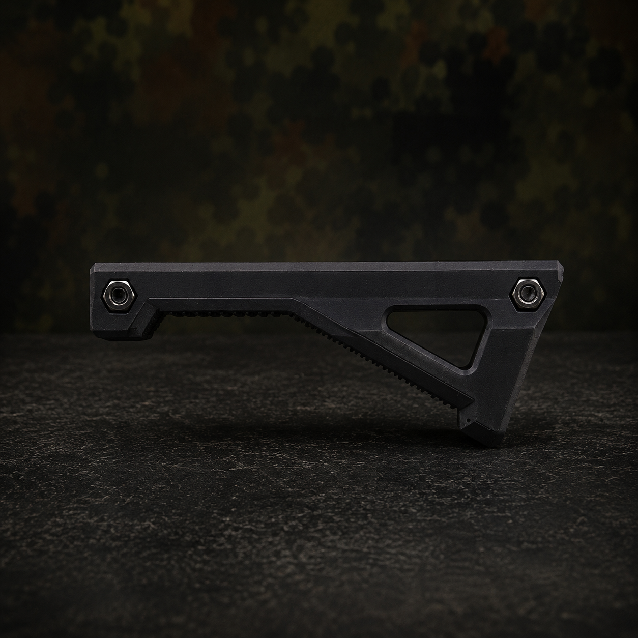 SIGMA ARMS - Angled Foregrip